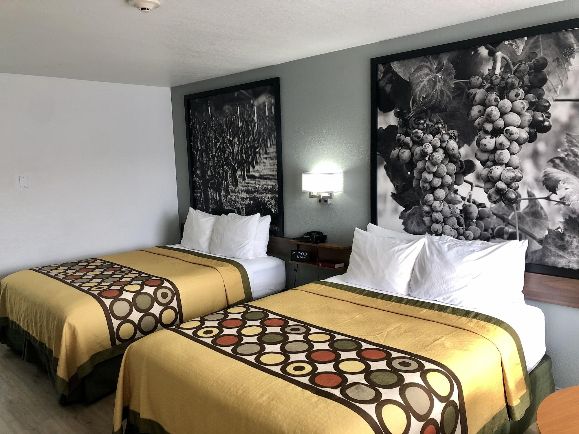 Super 8 By Wyndham Fort Bragg Eksteriør bilde