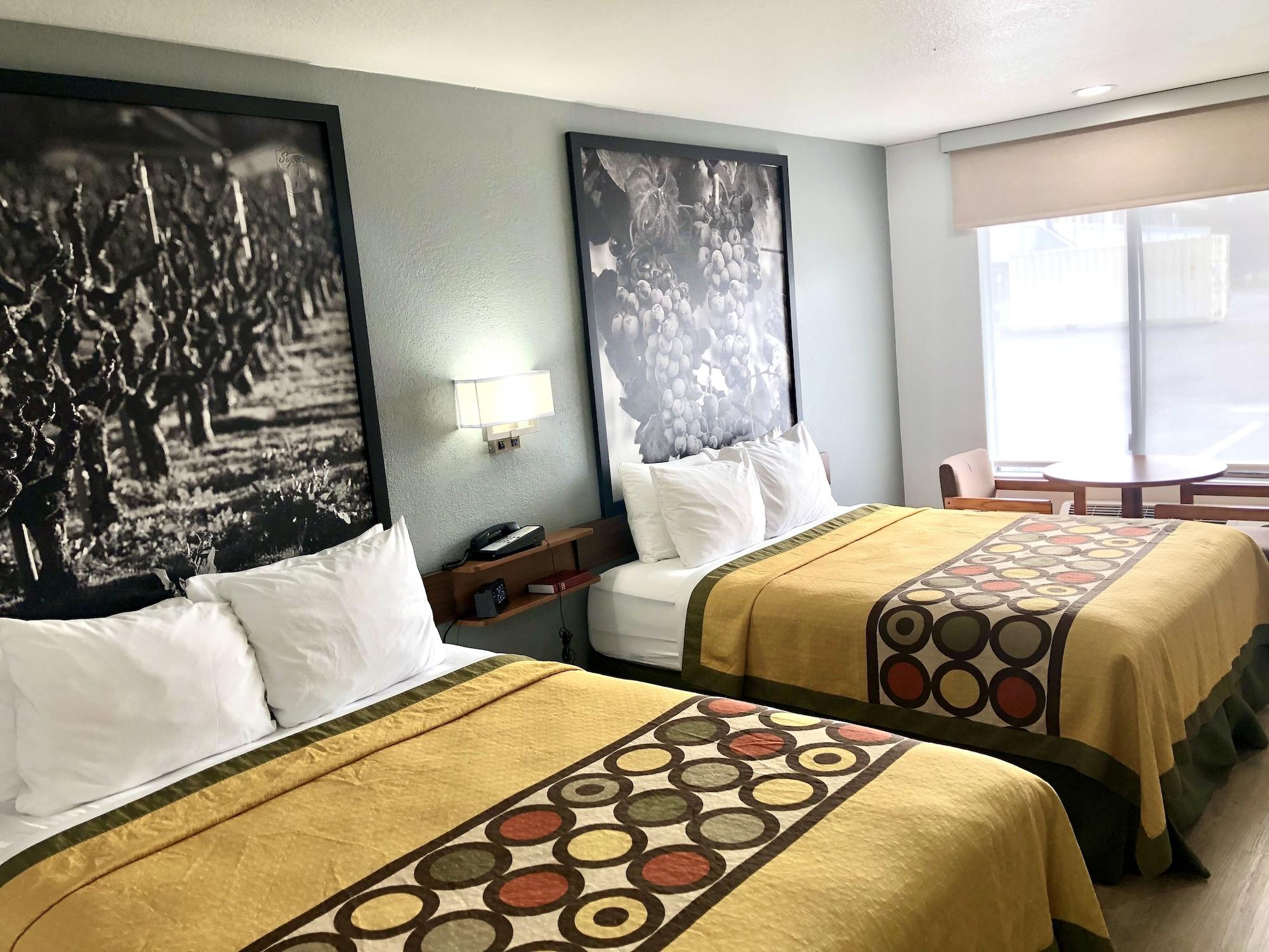 Super 8 By Wyndham Fort Bragg Eksteriør bilde