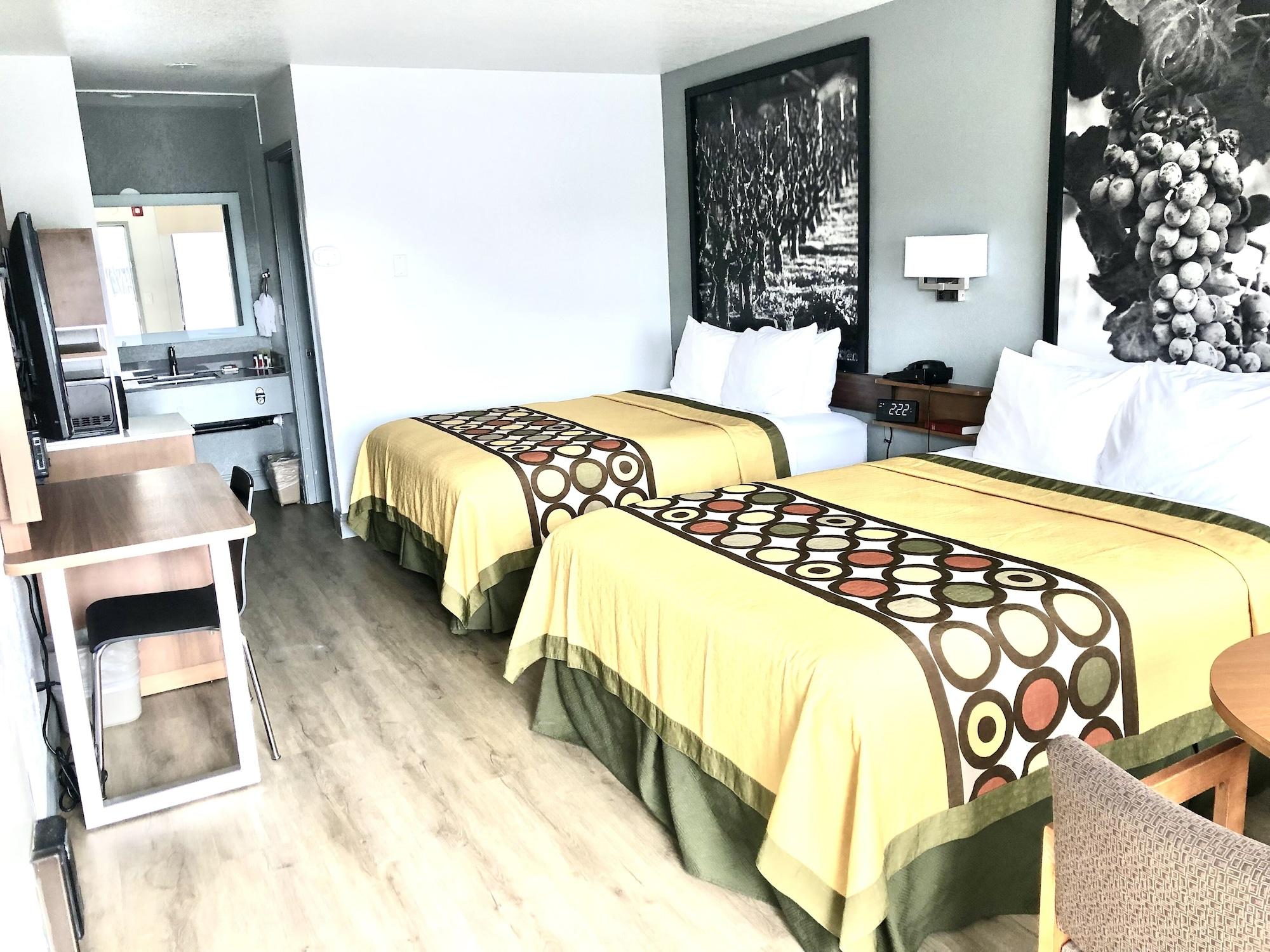 Super 8 By Wyndham Fort Bragg Eksteriør bilde