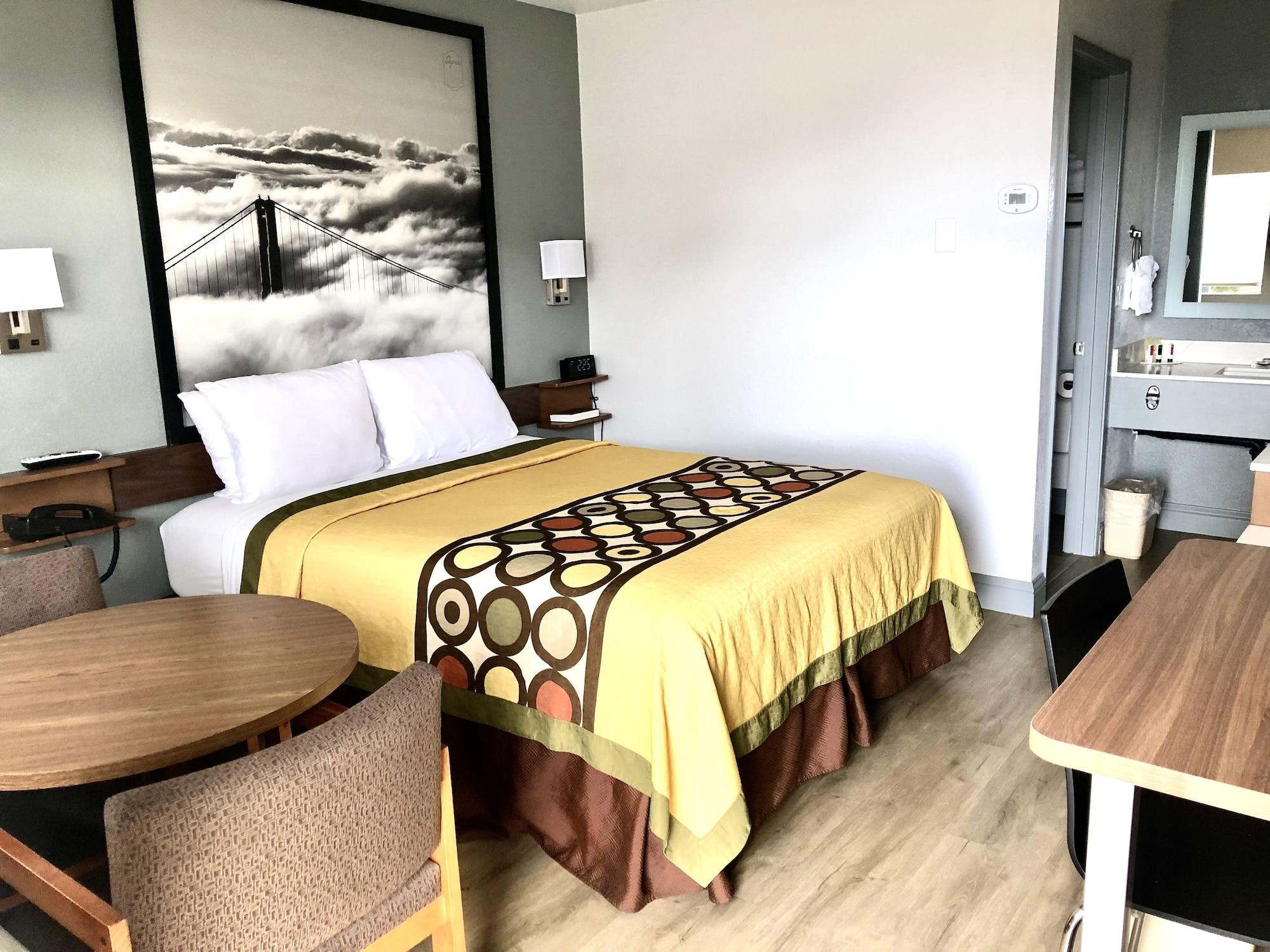 Super 8 By Wyndham Fort Bragg Eksteriør bilde