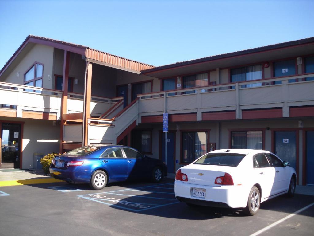 Super 8 By Wyndham Fort Bragg Eksteriør bilde