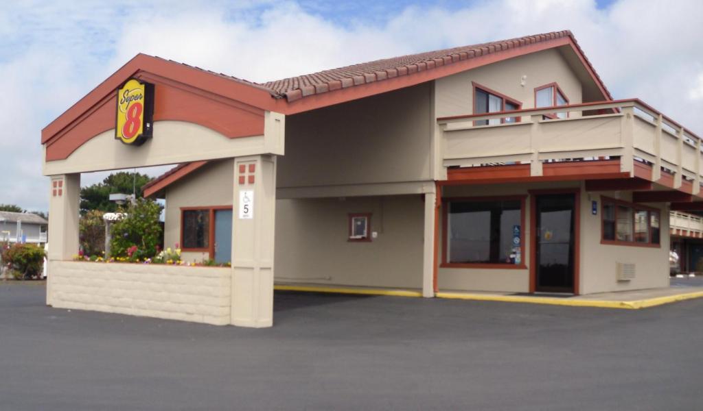 Super 8 By Wyndham Fort Bragg Eksteriør bilde